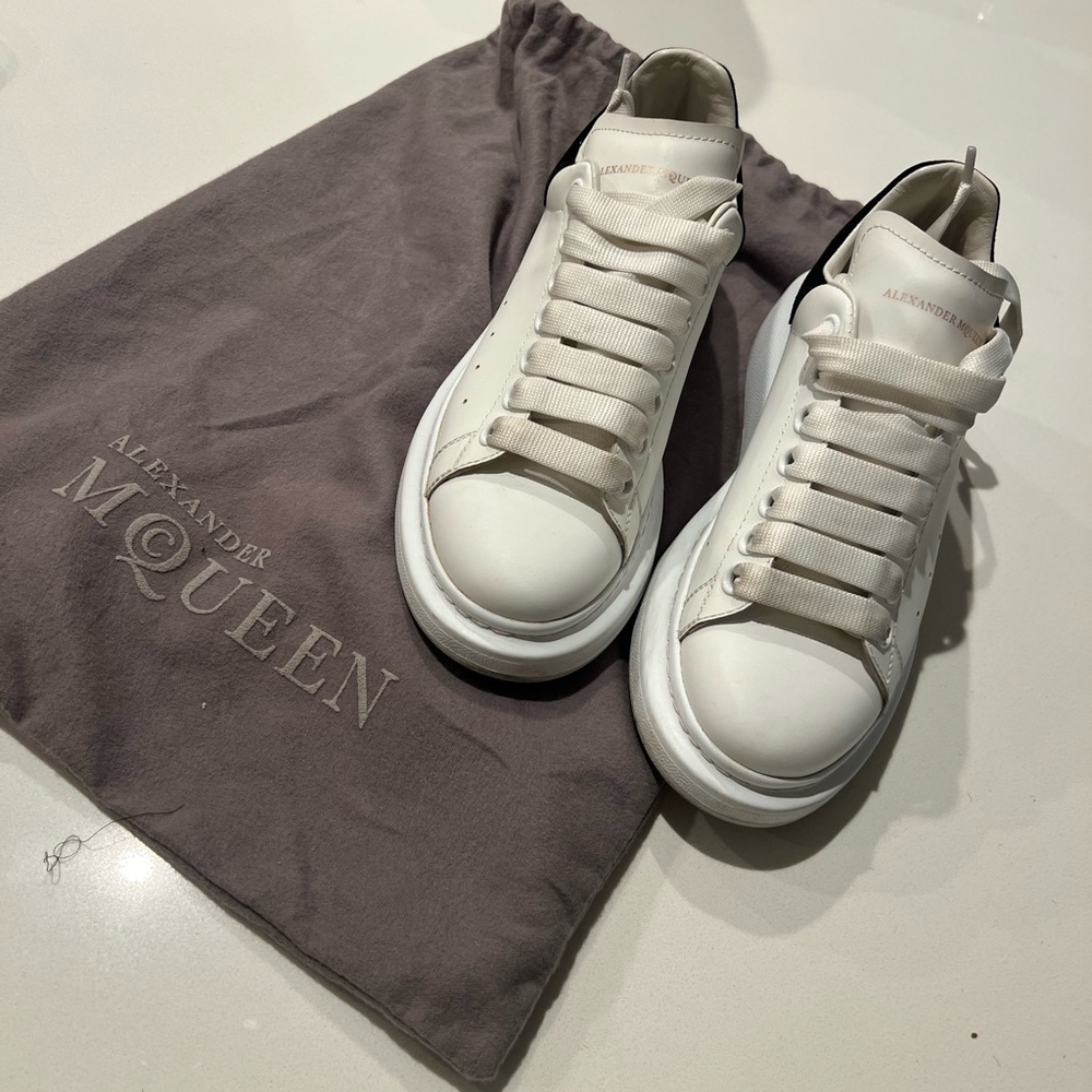 Alexander McQueen white women  Sneakers